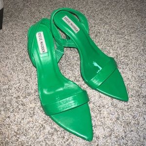 Green pointe toe heels